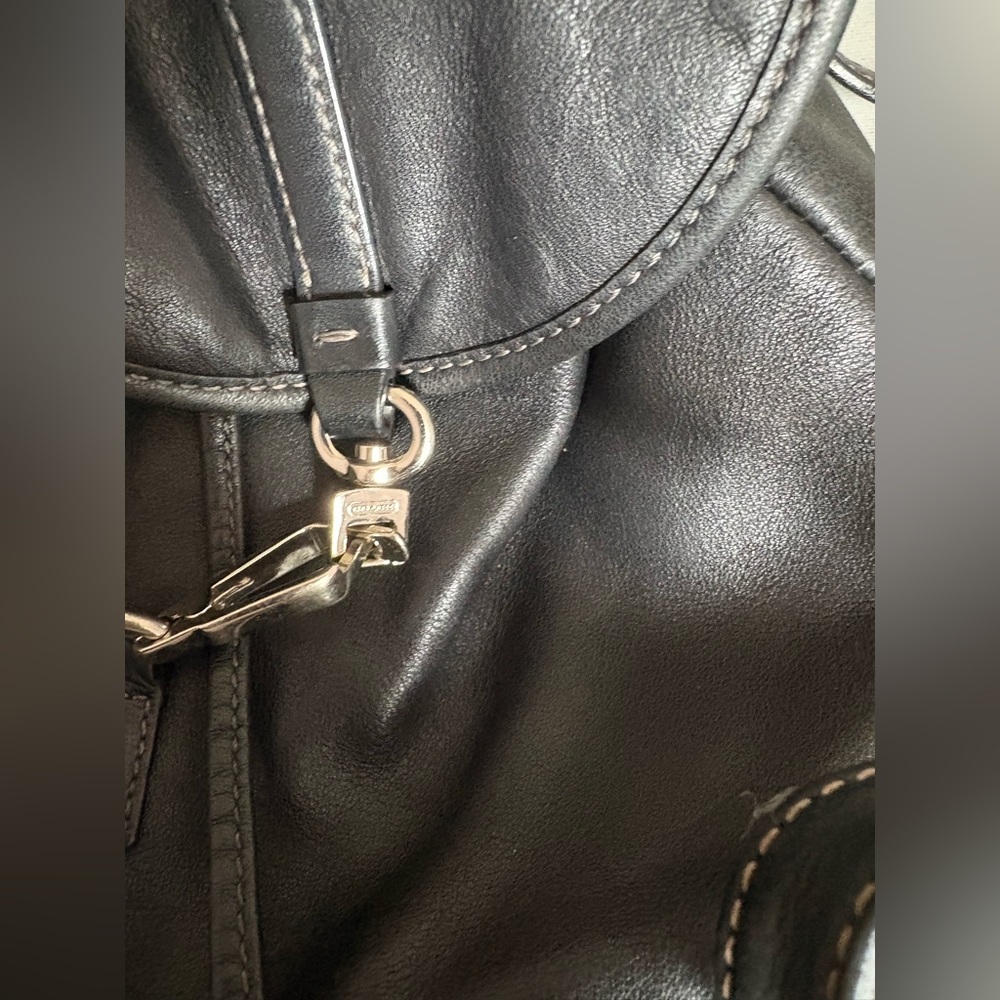 Vintage Coach Black glove Leather Backpack - Picture 3 of 13